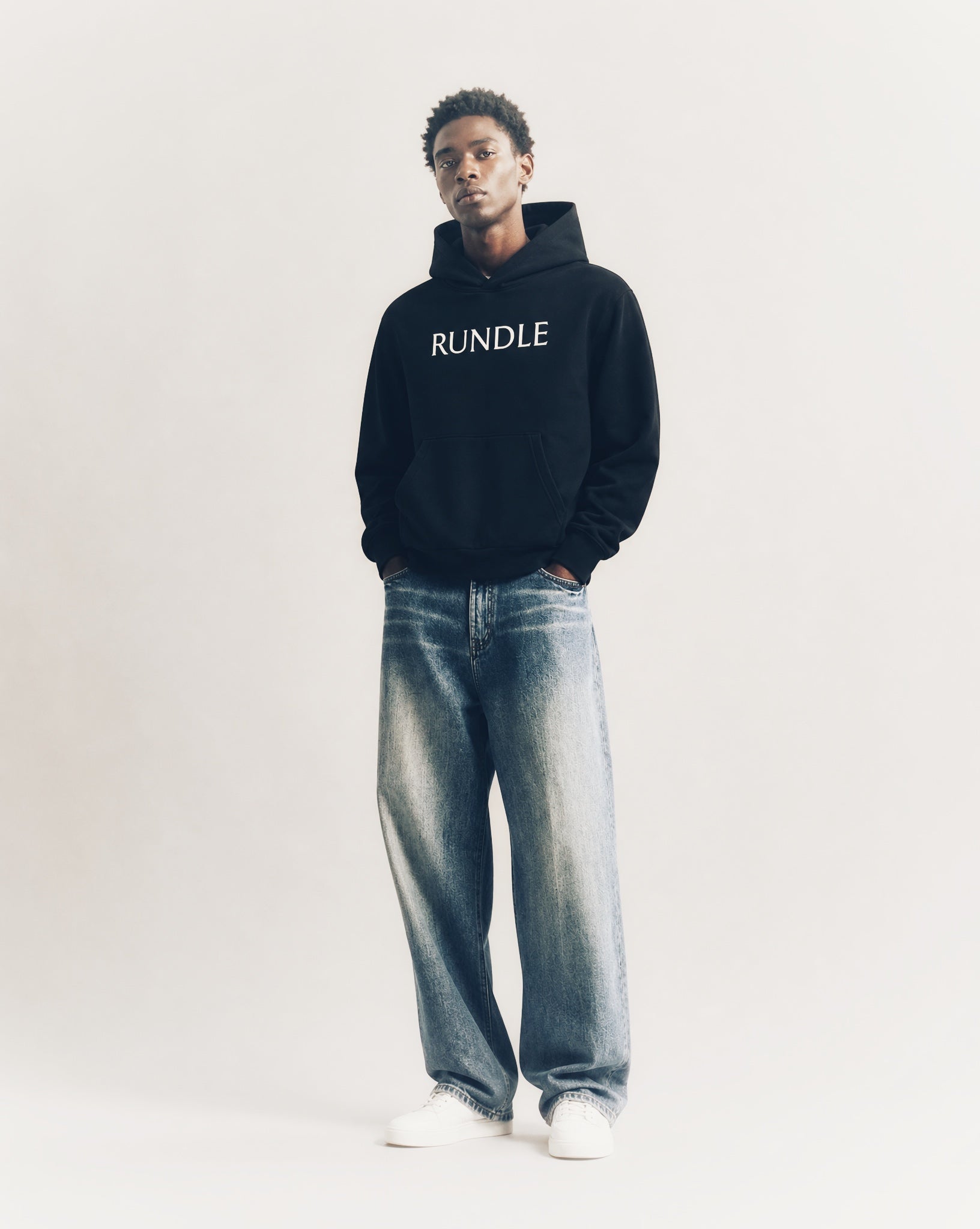 Logo Heavyweight Hoodie ODMPOD
